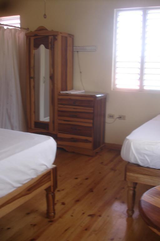 Finjam Cottage Port Antonio Pokój zdjęcie